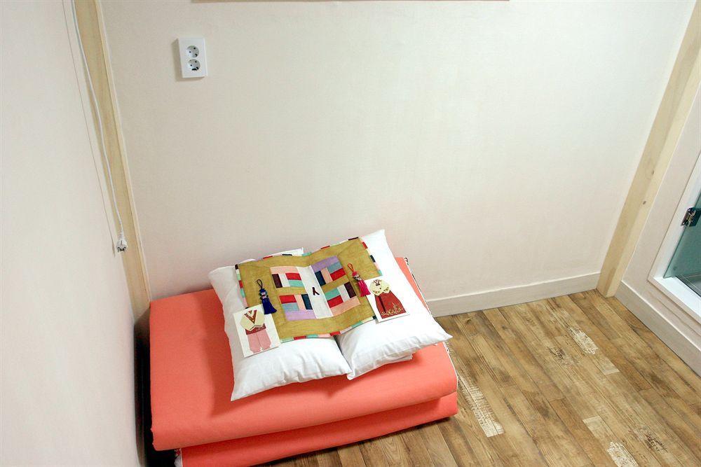 Hostel Unni House