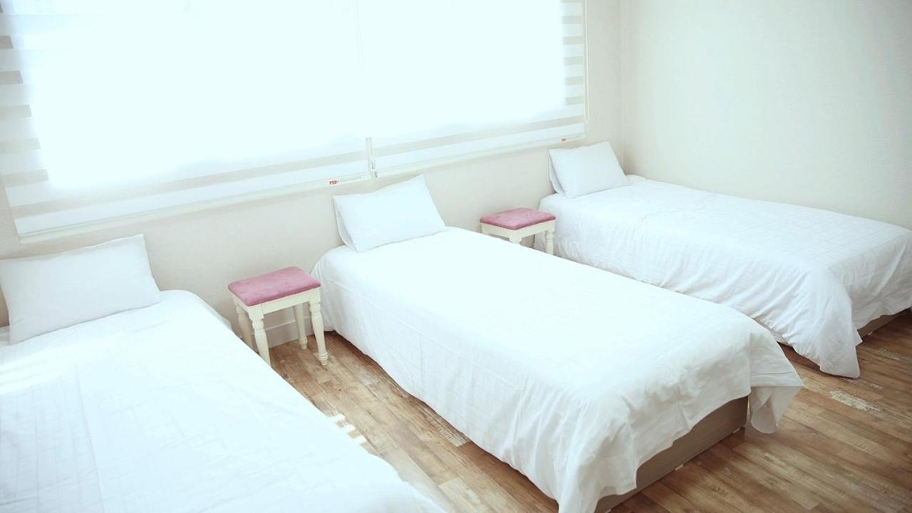 Unni House *